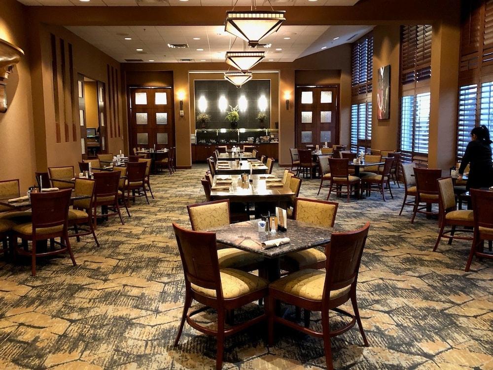 Doubletree By Hilton Bay City - Riverfront Bagian luar foto