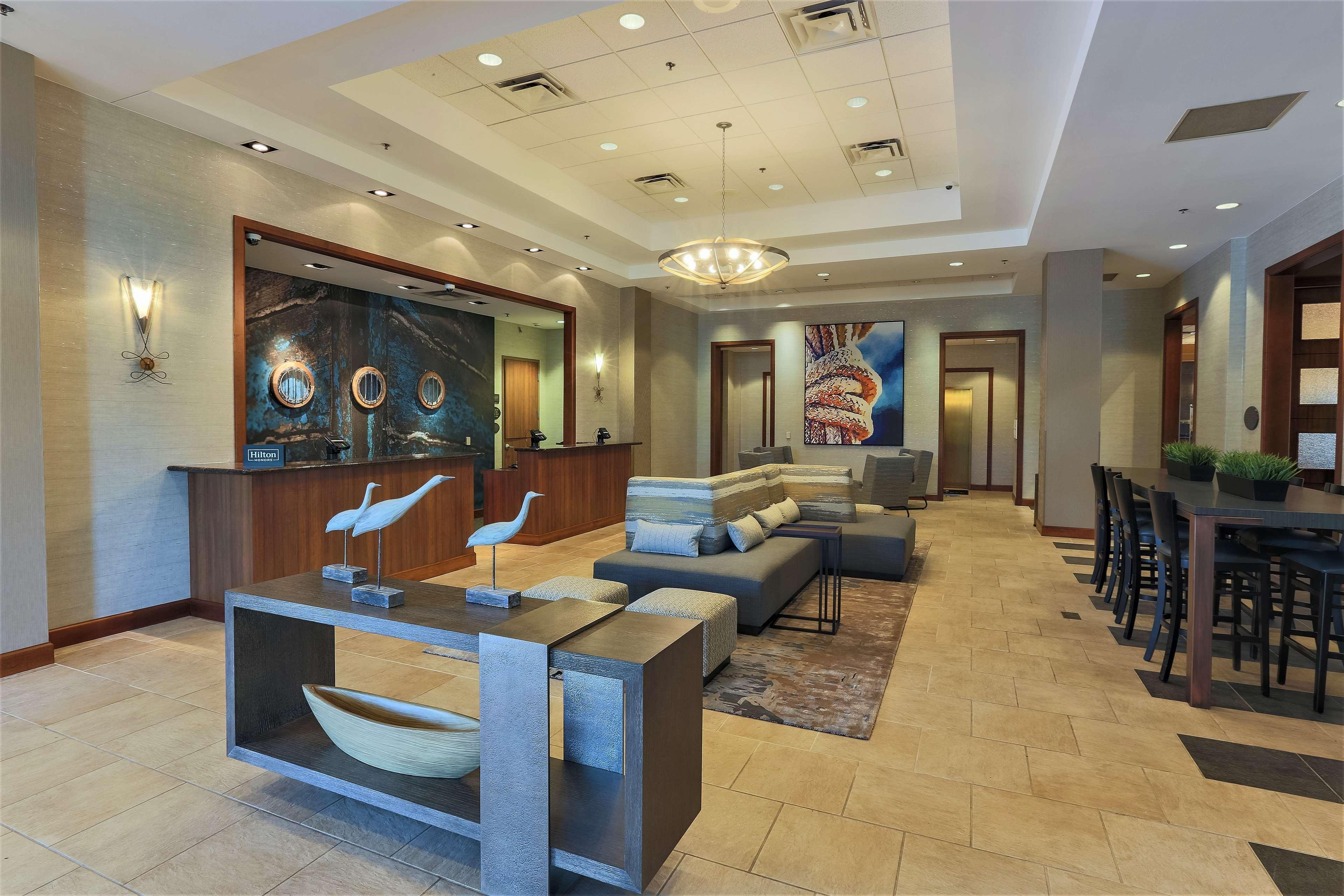 Doubletree By Hilton Bay City - Riverfront Bagian luar foto