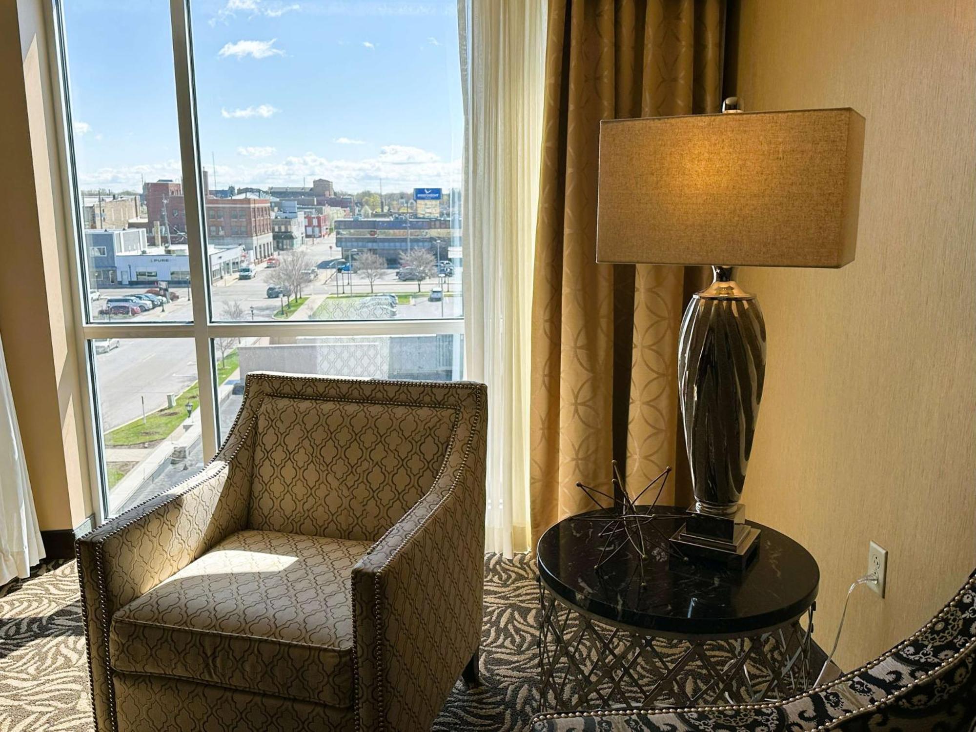 Doubletree By Hilton Bay City - Riverfront Bagian luar foto