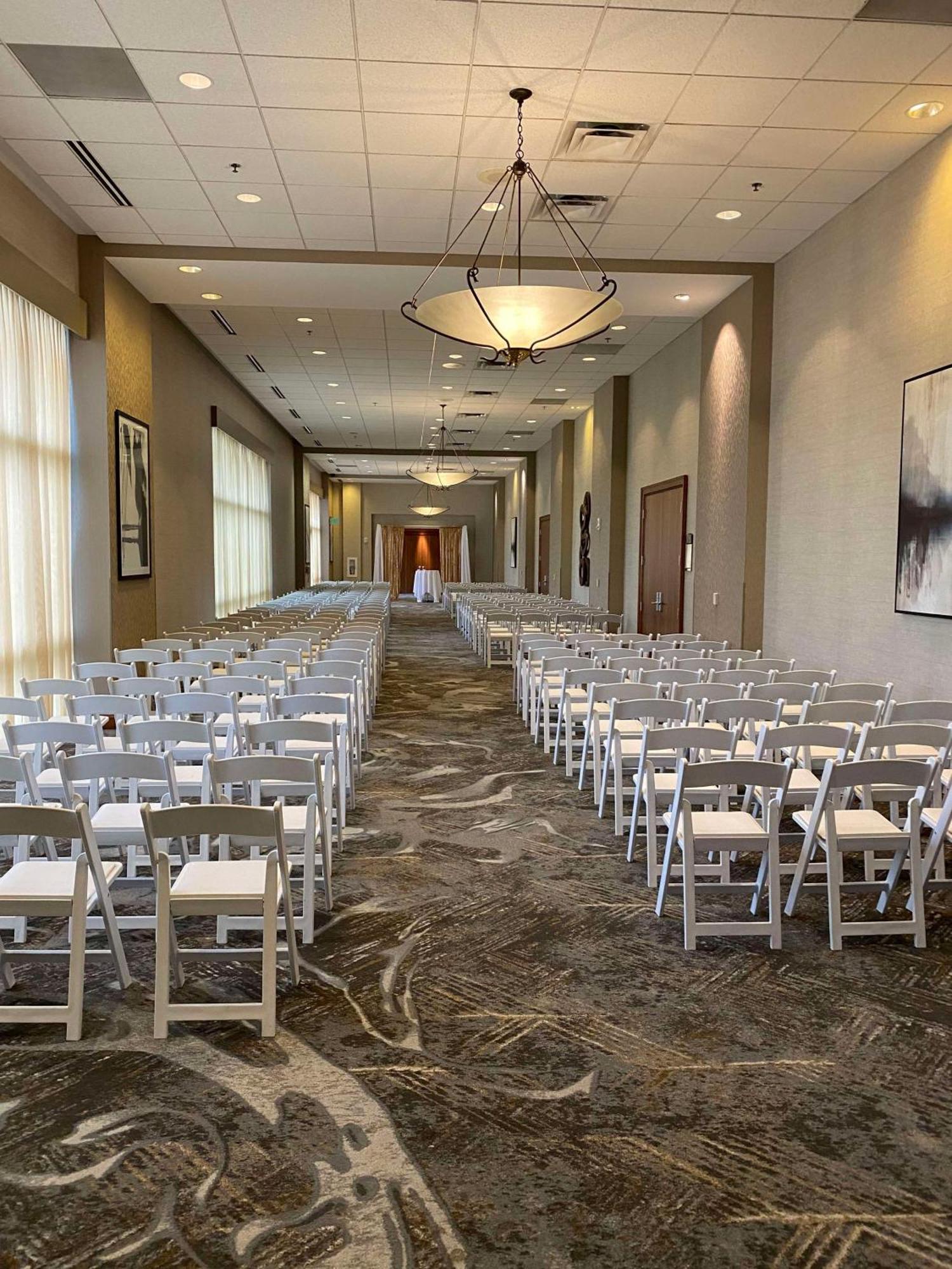 Doubletree By Hilton Bay City - Riverfront Bagian luar foto